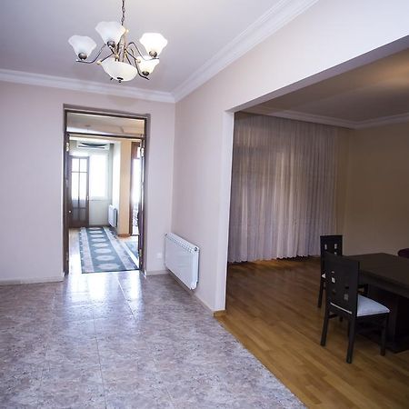 Batumi City Center Apartment Екстер'єр фото