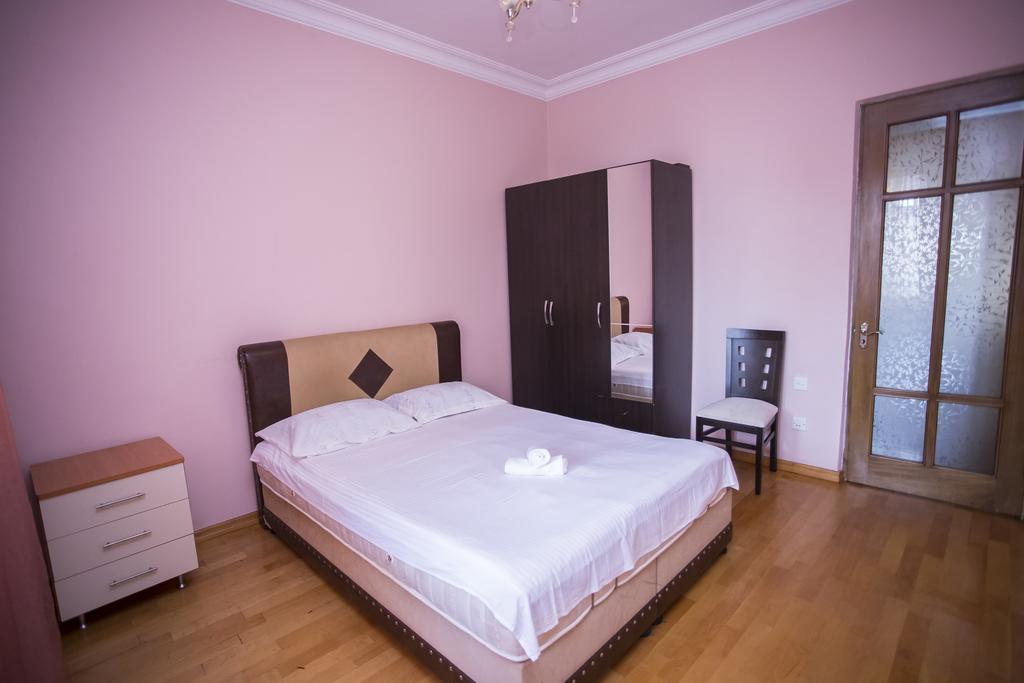 Batumi City Center Apartment Екстер'єр фото
