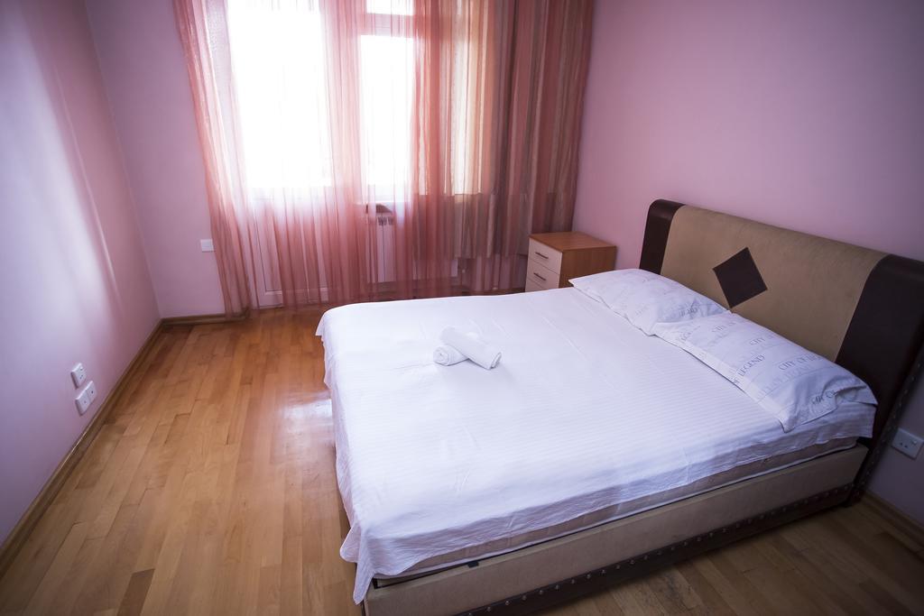 Batumi City Center Apartment Екстер'єр фото