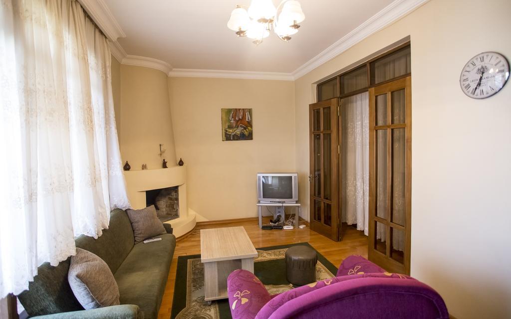 Batumi City Center Apartment Екстер'єр фото